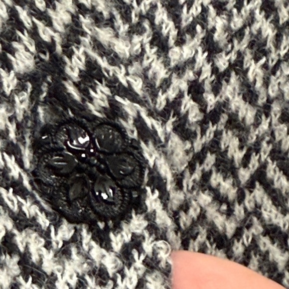Talbots VTG Herringbone Chevron Cardigan SZ M black/cream old money boxy classic - Picture 4 of 7